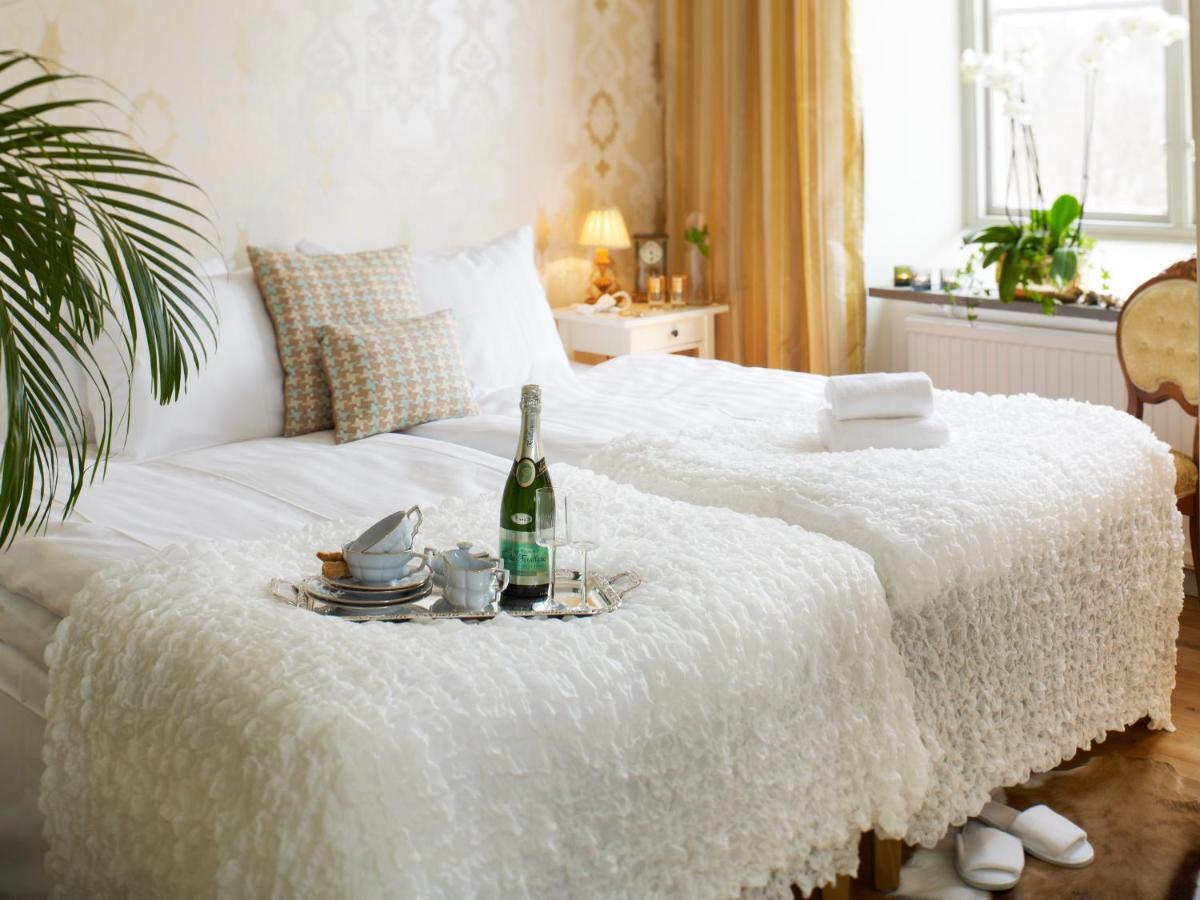 Rosersbergs Slottshotell Bagian luar foto