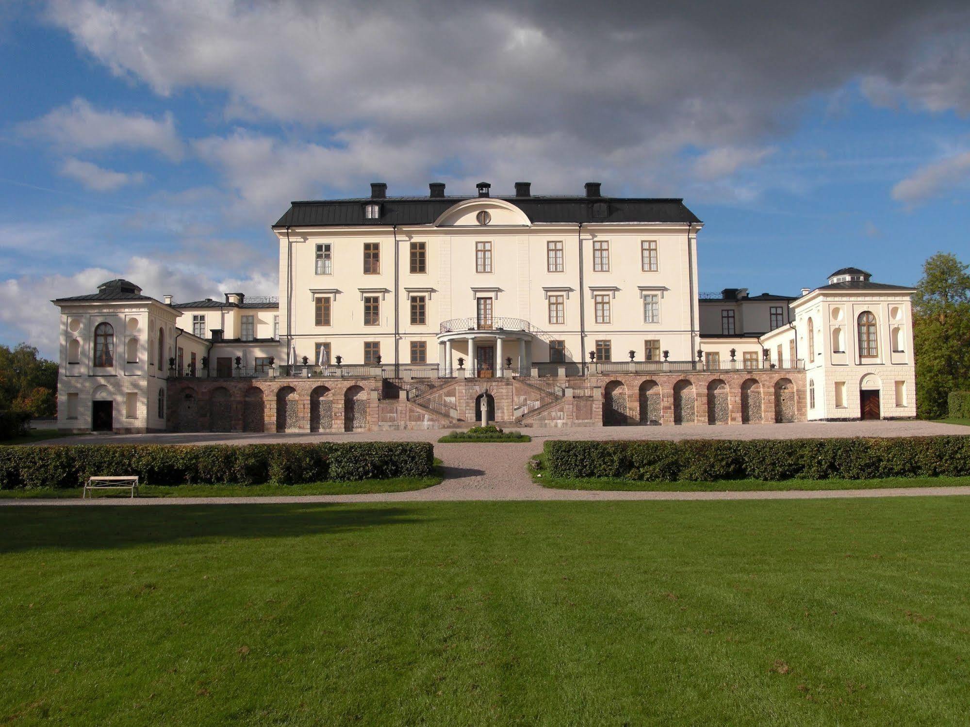 Rosersbergs Slottshotell Bagian luar foto