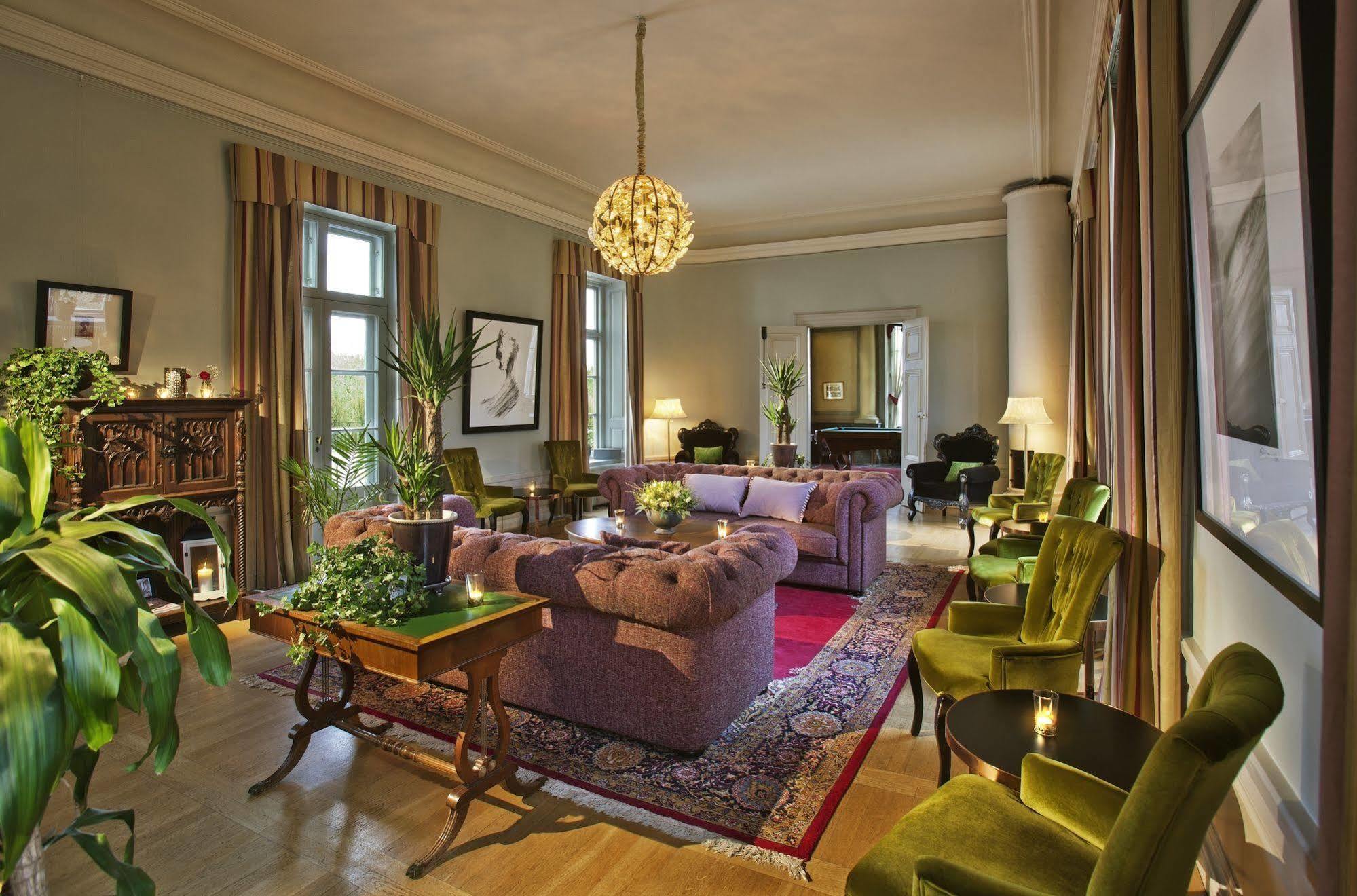 Rosersbergs Slottshotell Bagian luar foto