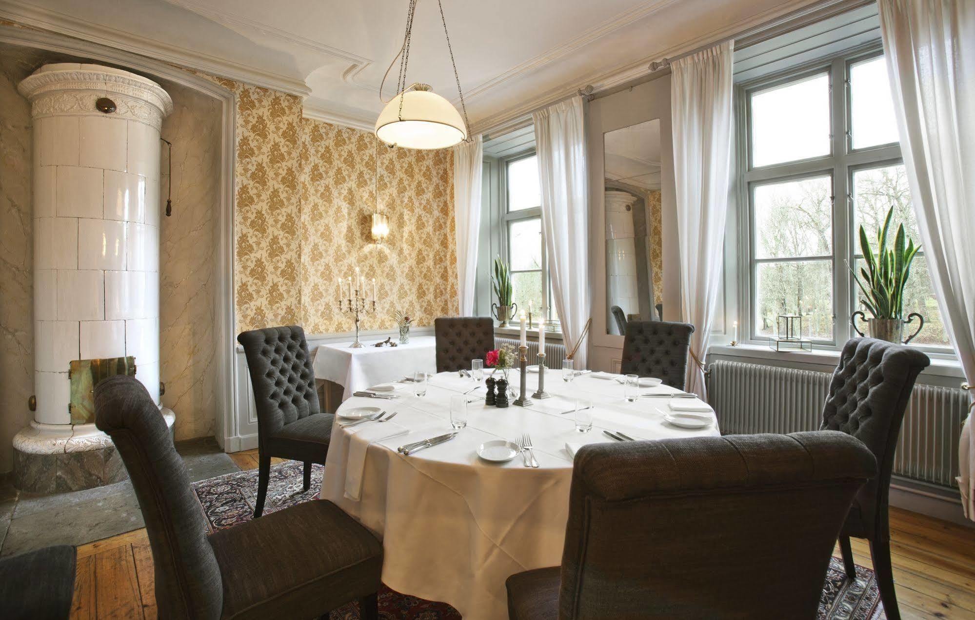 Rosersbergs Slottshotell Bagian luar foto